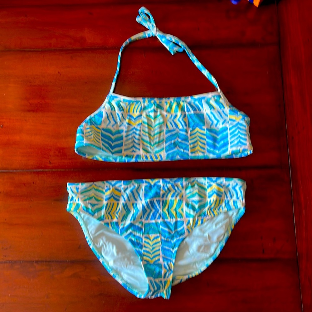 Vineyard Vines Girls swimsuit- like new.
